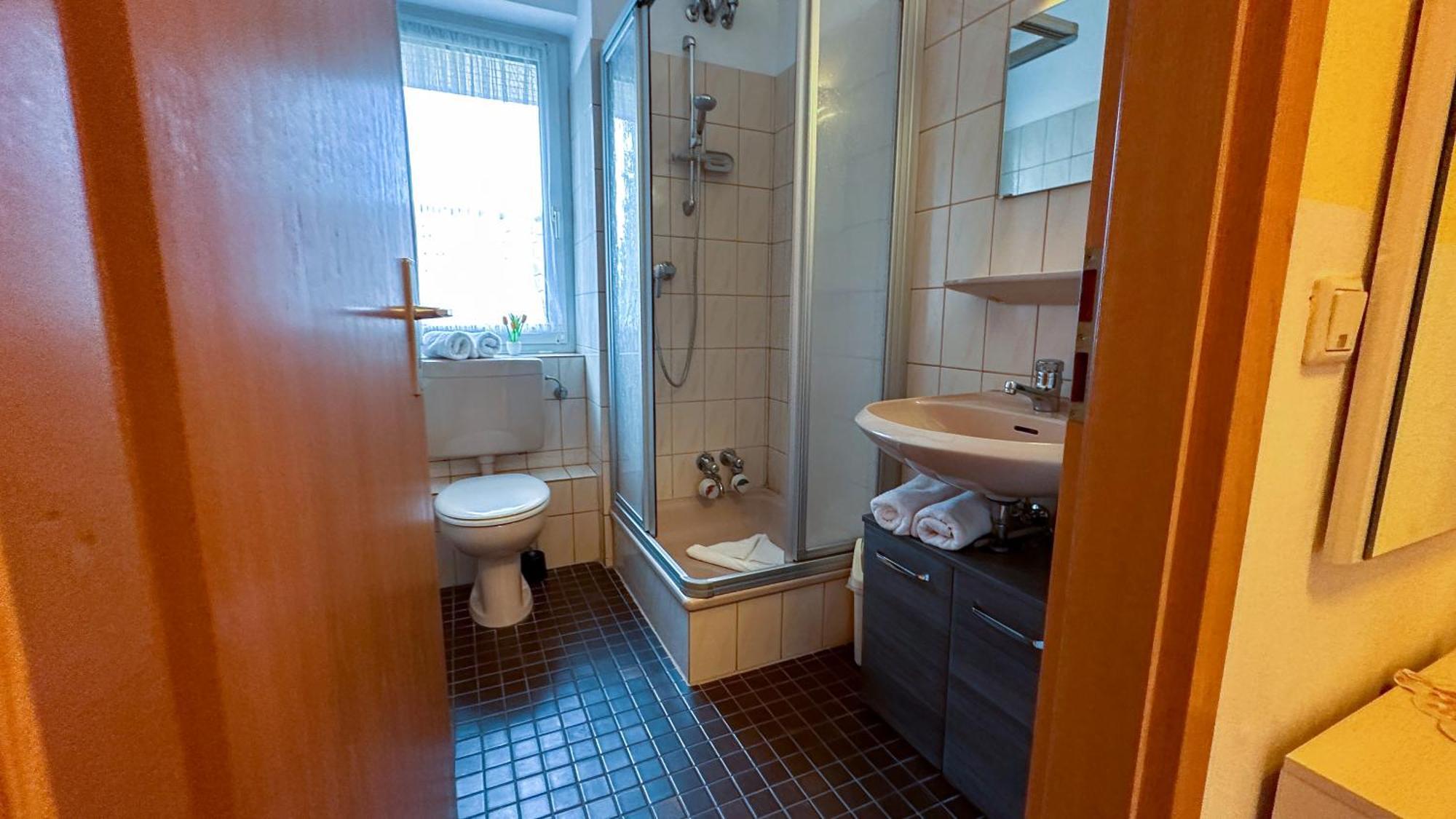 Nige Ooge 10 Apartment *